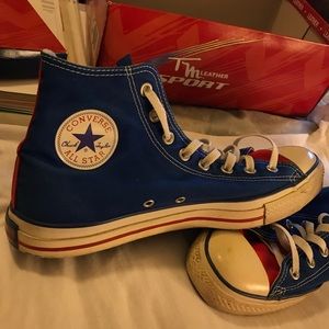Chuck Taylor Converse Allstars Shoes